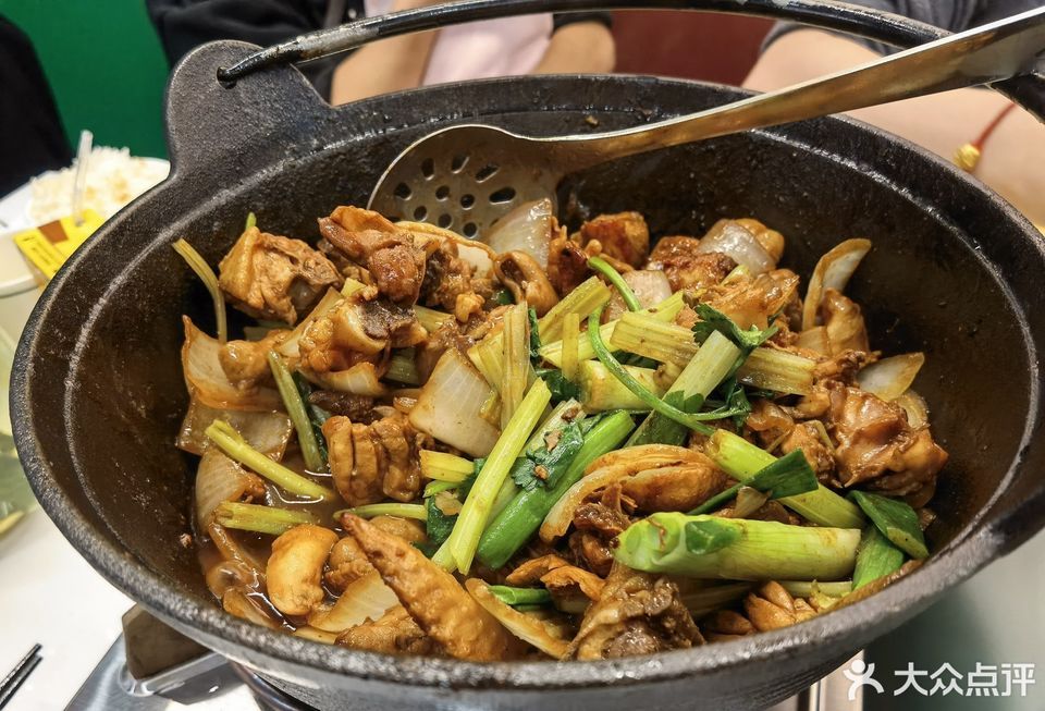 龙发鸡煲光明大仟里店