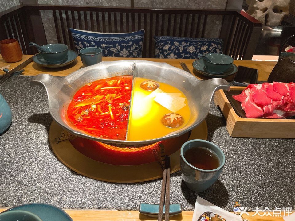 凑凑火锅·茶憩(郑州绿地新都会店)