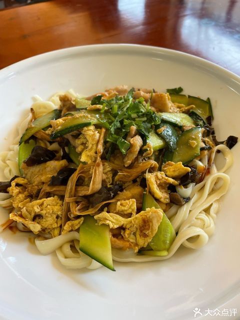 木须肉拌面图片