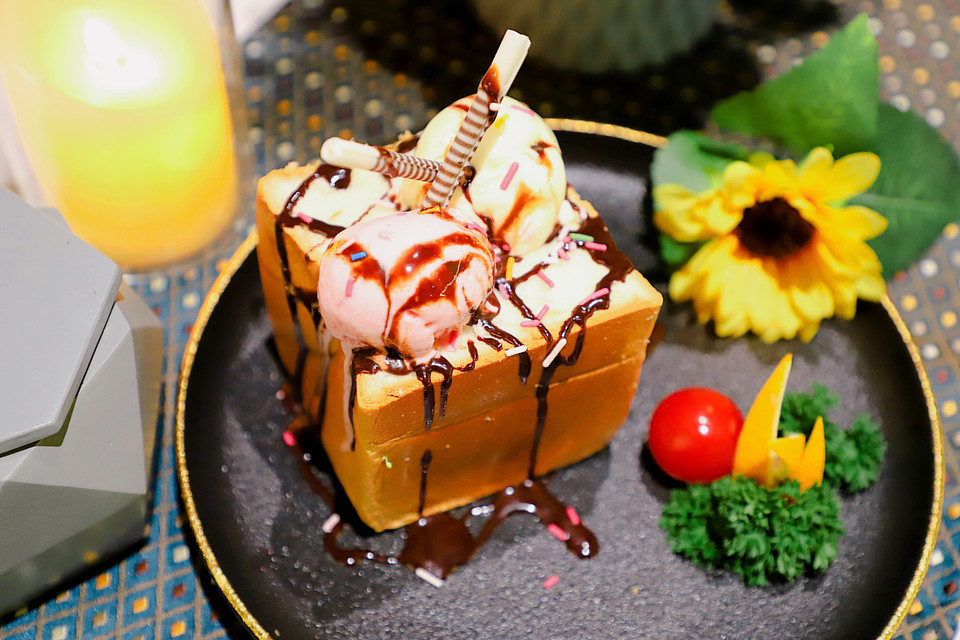 港式冰淇淋厚多士图片