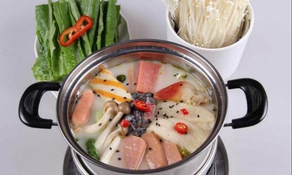 勾馋旋转小火锅