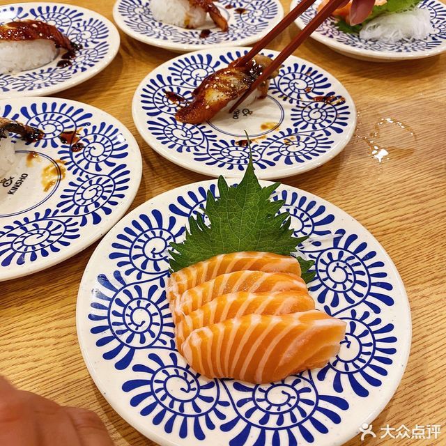 扭蛋推荐菜:标签:日本菜寿司金匠寿司(中庚漫游城店)位于上海市闵行区