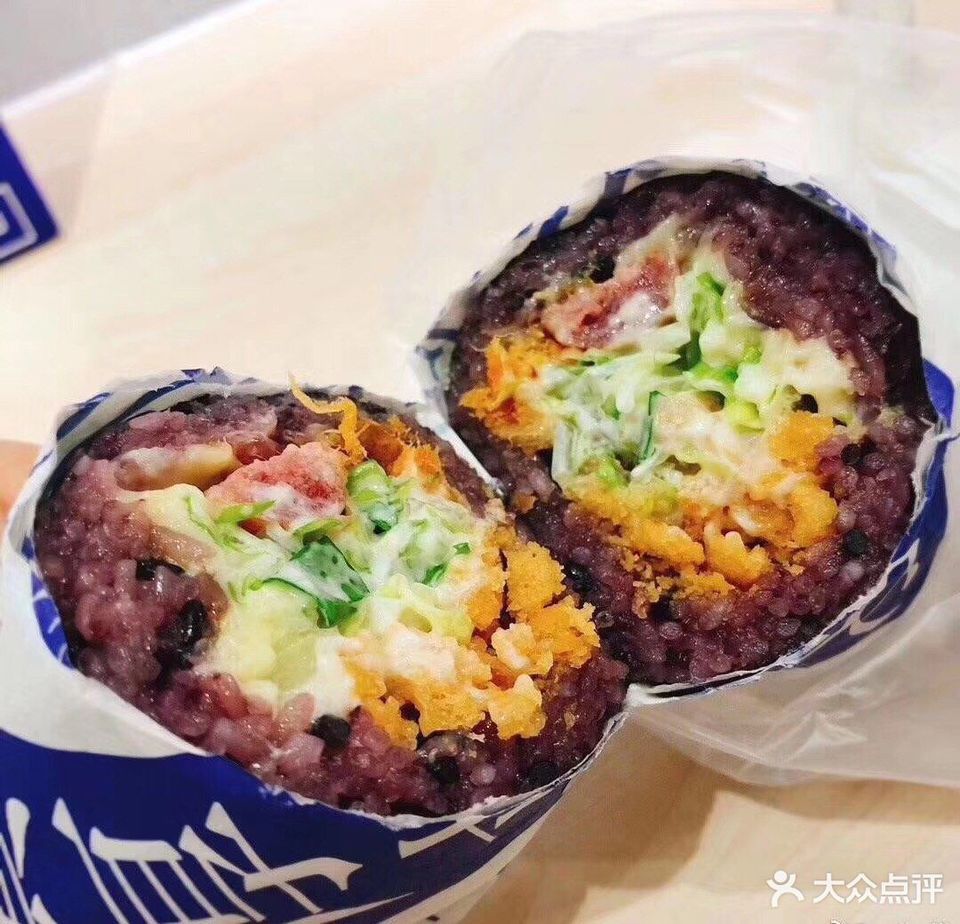 元气香肠饭团图片