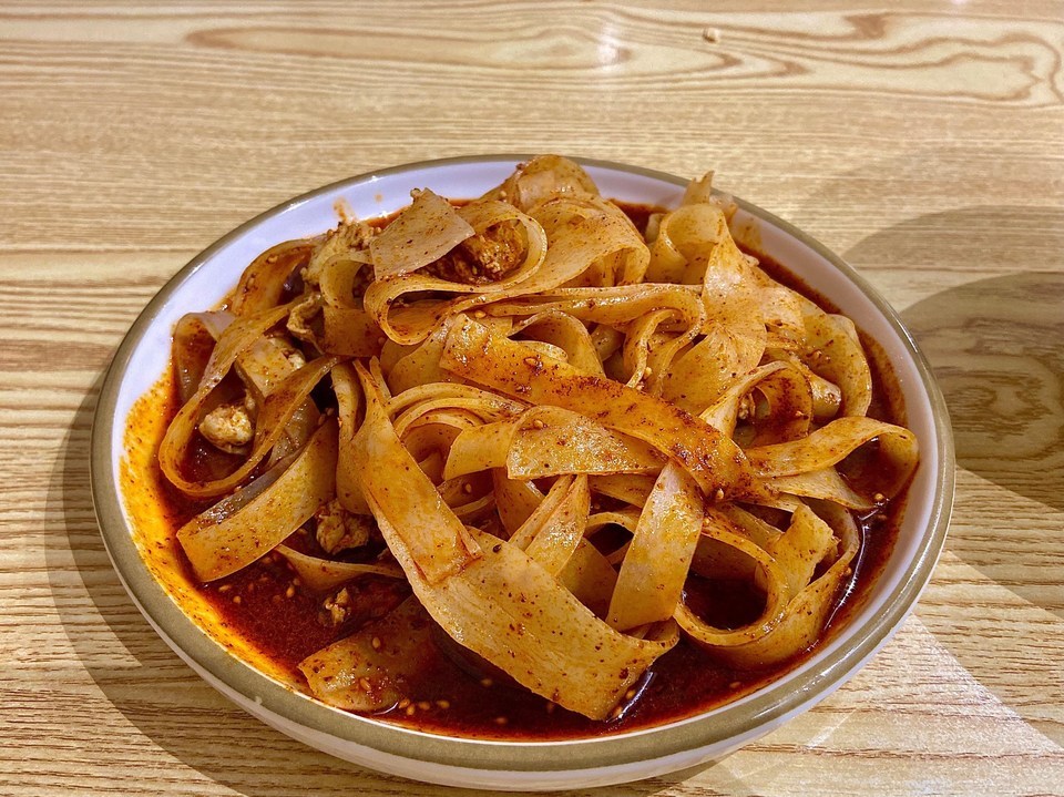 张兴邦擀面皮肉夹馍