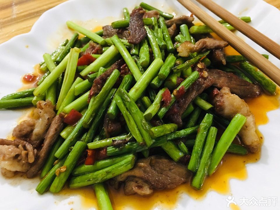 机场家常菜馆位于遵义市红花岗区新舟镇 标签:餐馆餐饮快餐中餐