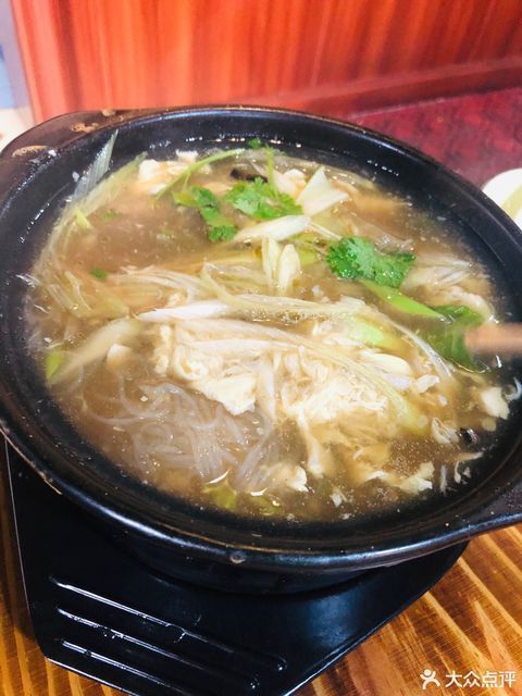 醋椒豆腐砂锅图片