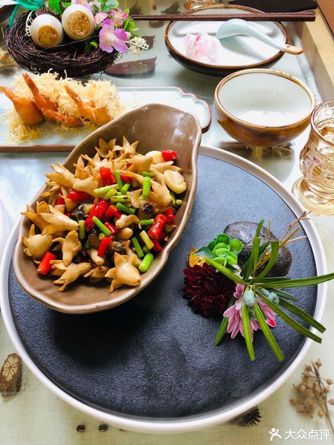 裙带石榴红(脆炒石榴花)图片