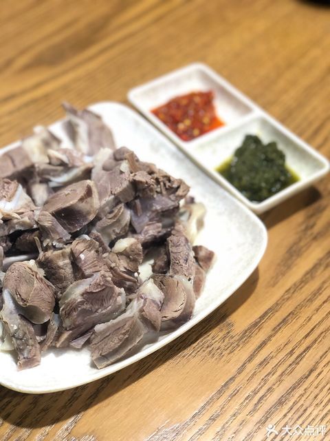 萨日娜阿妈蒙餐店