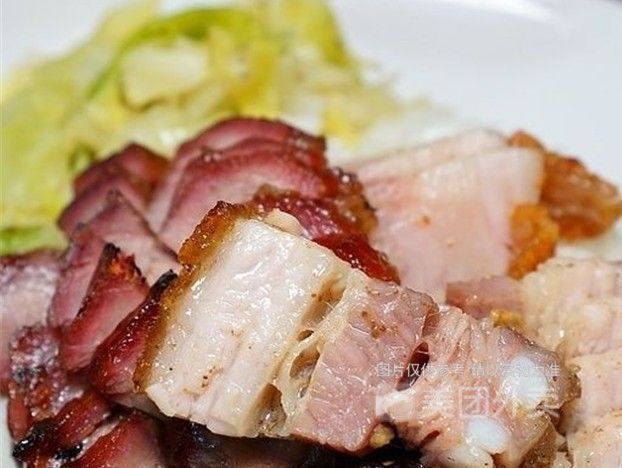 脆皮五花肉拼叉烧饭图片