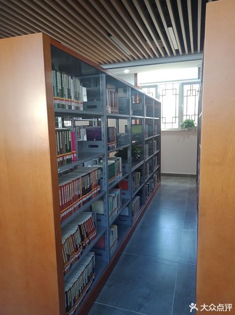 河北北方學院圖書館