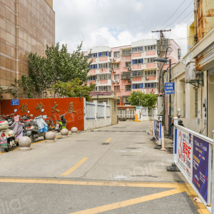 怎麼走,在哪,在哪裡,在哪兒):南通市崇川區青年東路15號電話:華麗大廈