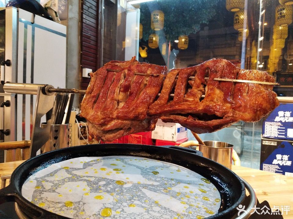 蒙古巴图鲁烤羊腿联丰店