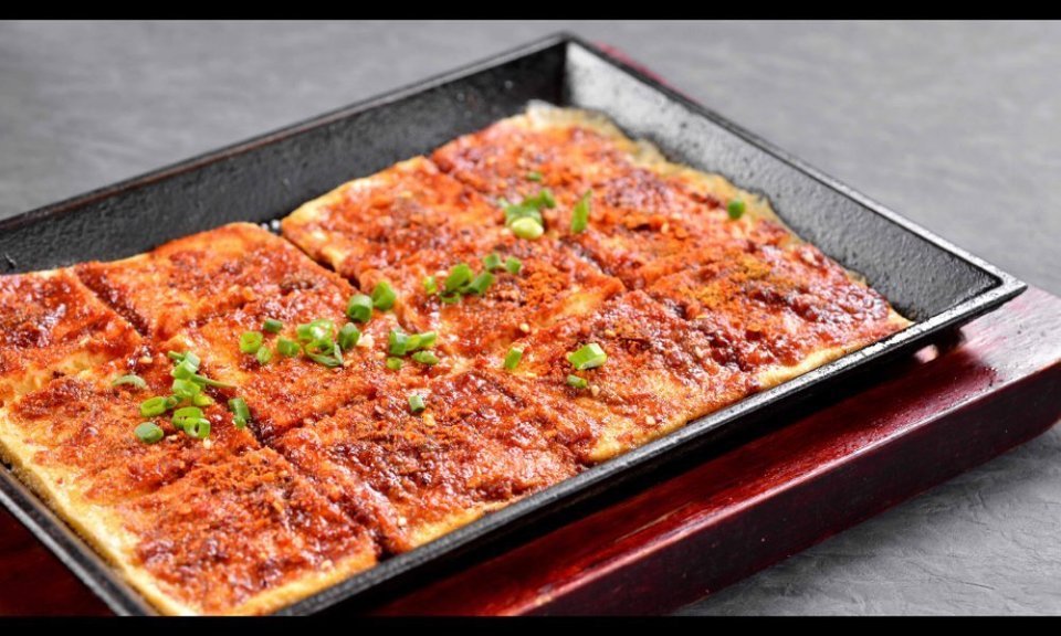 铁板包浆豆腐图片