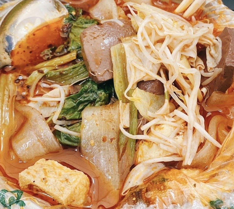 杨国福麻辣烫凤鸣金街店