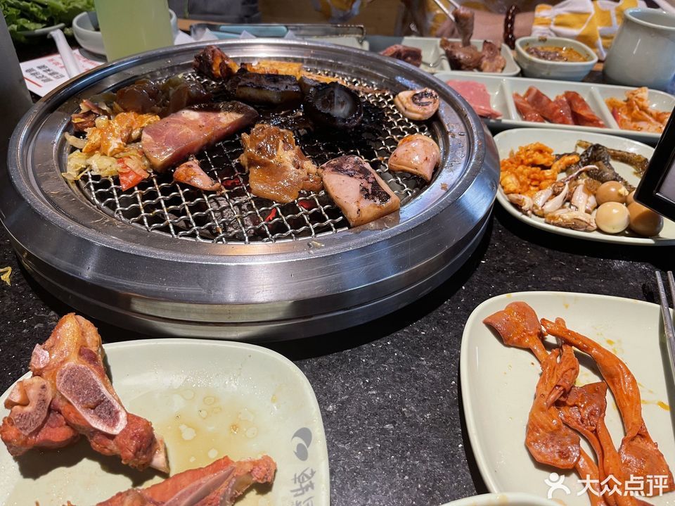 韩盛炭火烤肉自助料理(万达广场店)