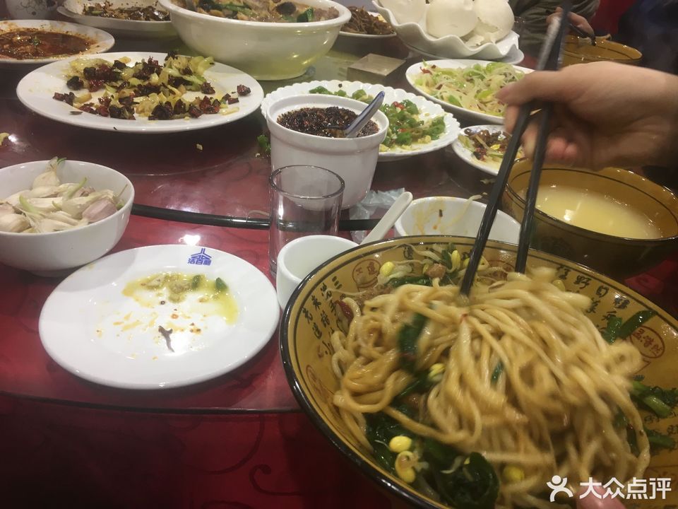 麒麟饭店位于咸阳市兴平市 标签:餐馆中餐餐饮快餐餐厅