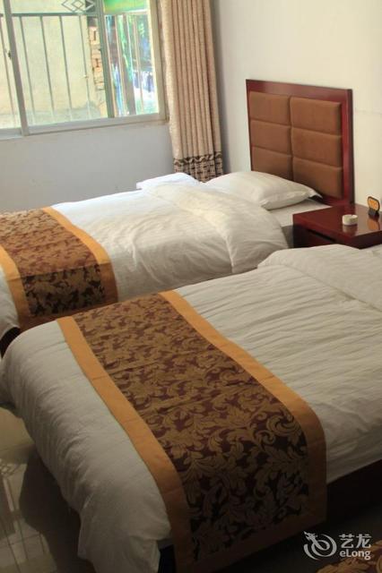 宕昌东豪家庭宾馆位于陇南市宕昌县岷江大道360号标签:民宿酒店住宿