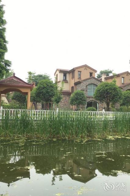 成都锦秀青城山独栋别墅海航香颂湖店