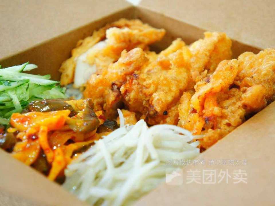 孜然鸡排饭图片