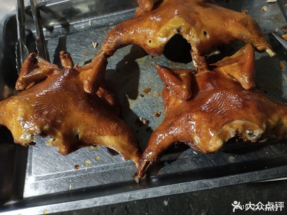 南宁朱六荔枝柴烧鸡图片