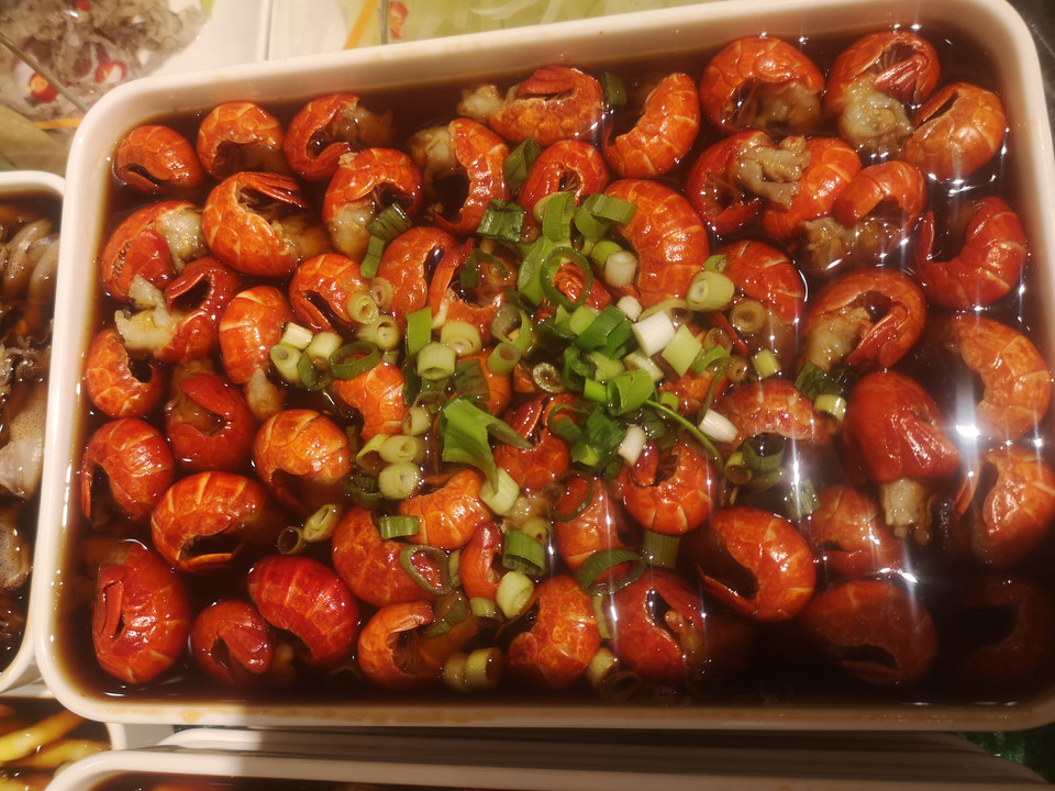 推荐菜:牛排牛尾一锅香(世纪广场二店)位于营口市鲅鱼圈区海宴一品