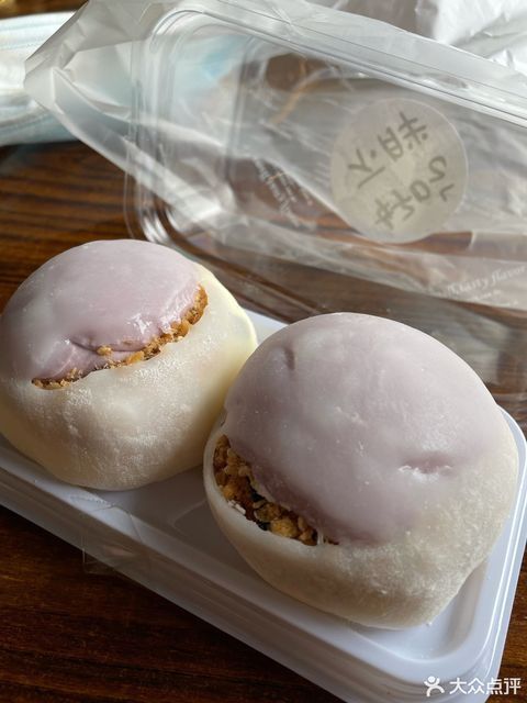 芋泥肉松雪媚娘图片