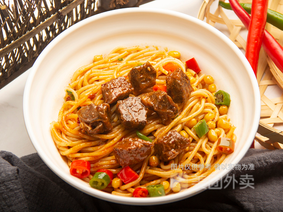 红烧牛腩卤粉图片