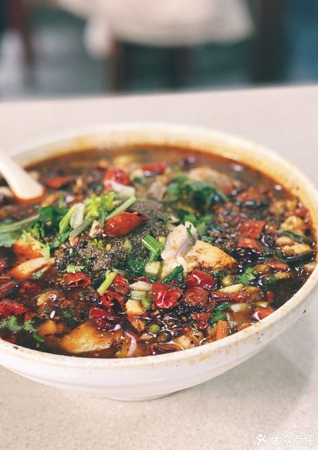 水煮鱼米线图片