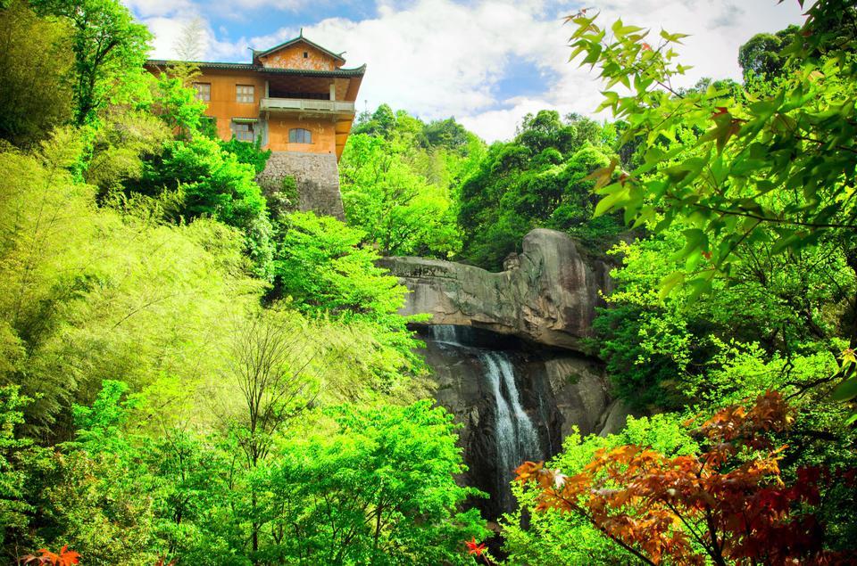 怎麼去,怎麼走,在哪,在哪裡,在哪兒):台州市天台縣城前線天台山天湖