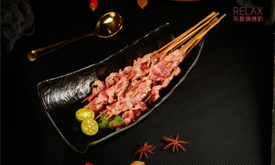 一头牛推荐菜:relax 乐斯烧烤趴(民歌湖店)位于南宁市青秀区金浦路20