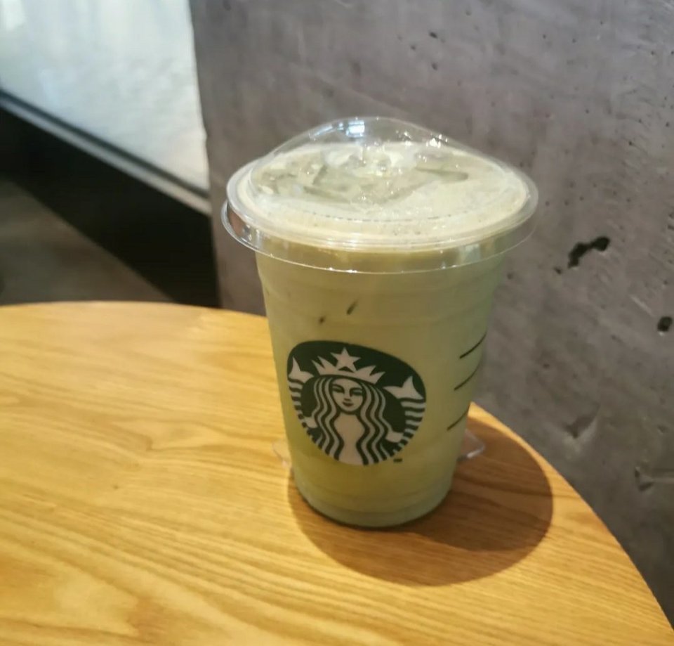 双杯热燕麦焦糖玛奇朵美式咖啡推荐菜:星巴克(千岛湖骑龙巷店)位于