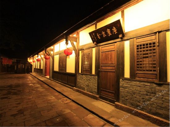 怎么走,在哪,在哪里,在哪儿):成都市金堂县五凤溪百凤街18号电话:古镇