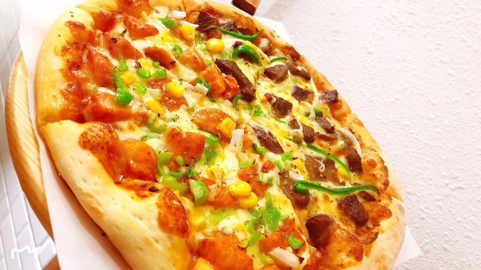 黑椒牛排披萨图片