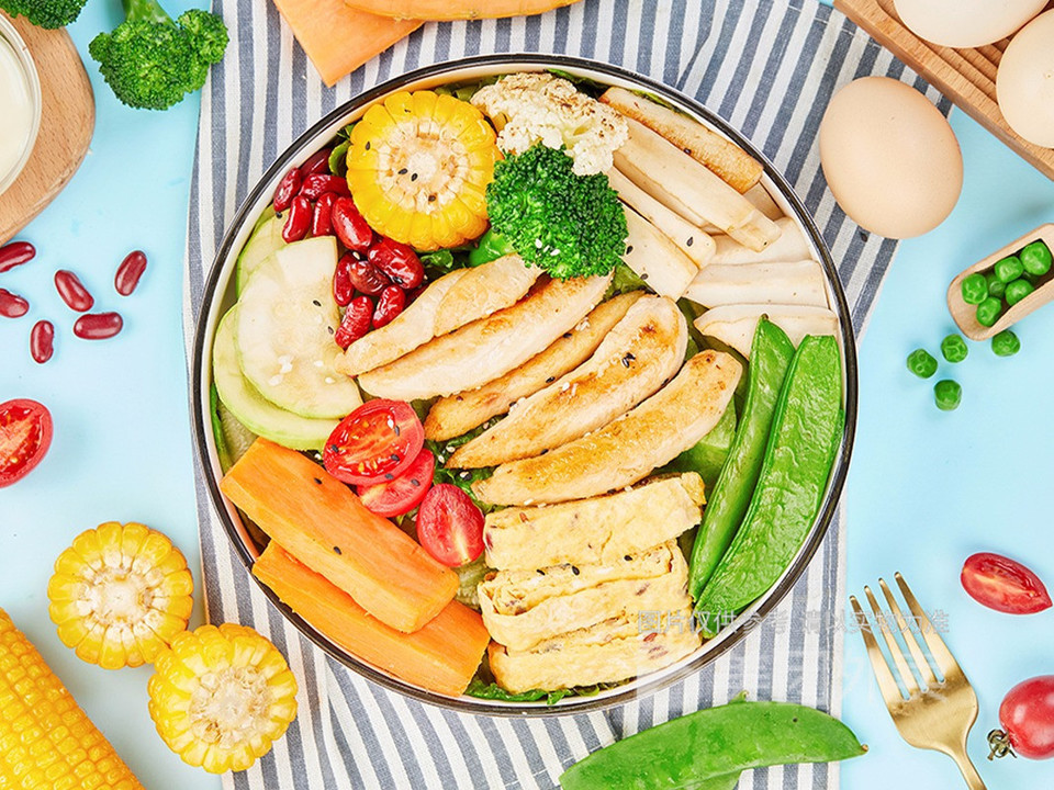 暖冬藤椒鸡腿热沙拉图片