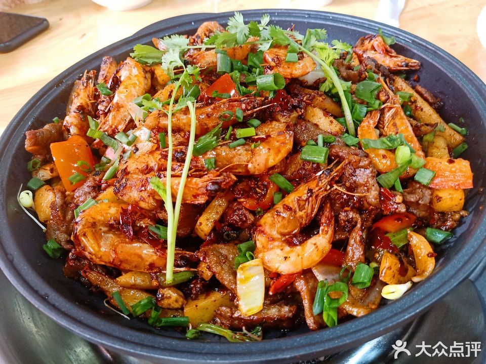 牛肉爆大虾(世纪金源店)位于贵阳市观山湖区世纪金源购物中心湖南商会