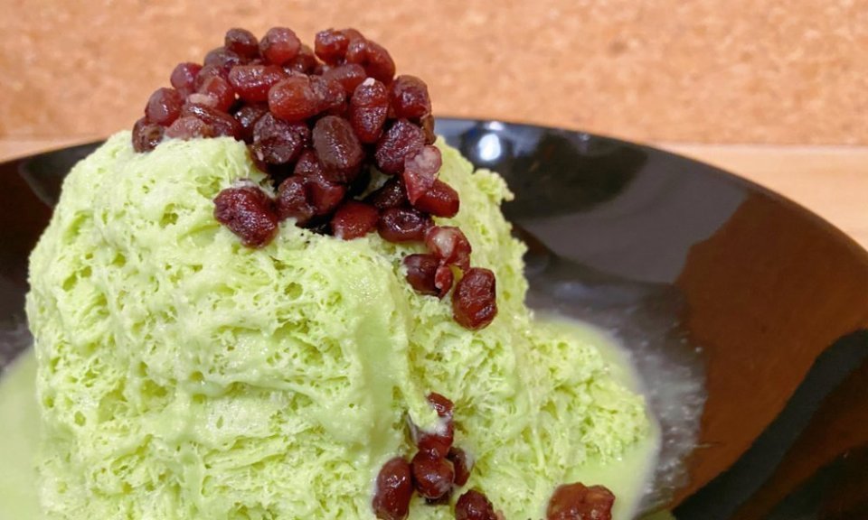 抹茶红豆绵绵冰图片