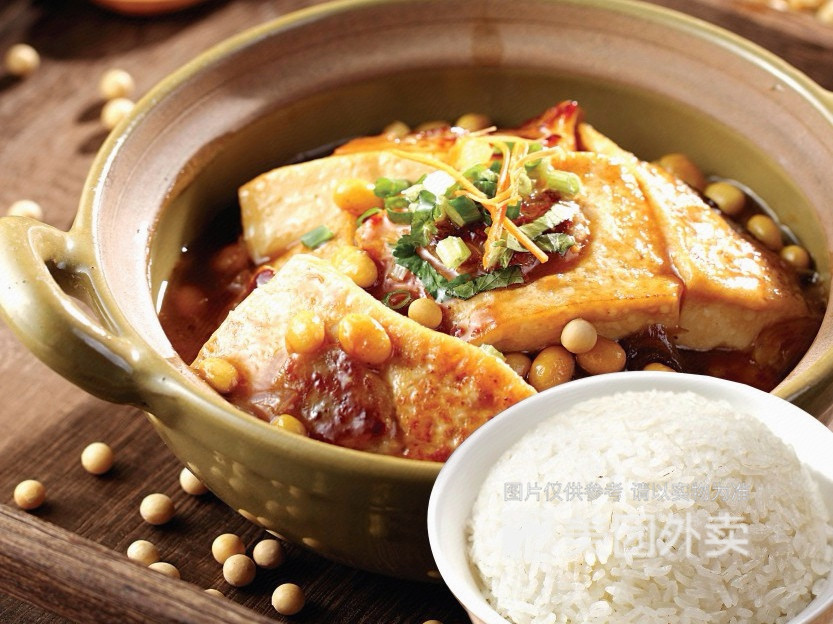客家酿豆腐饭图片