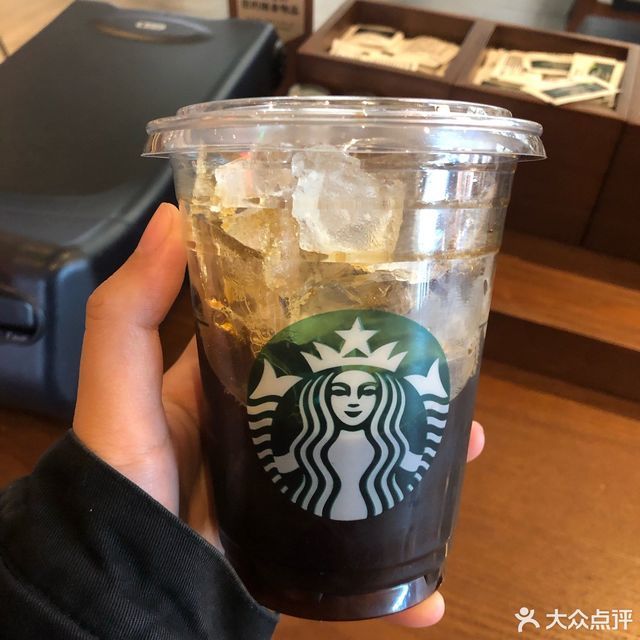 双杯热焦糖玛奇朵图片