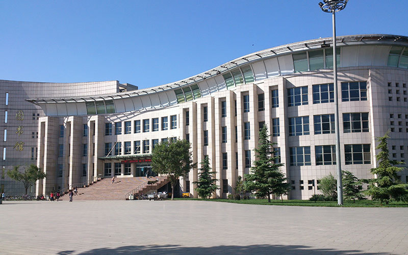 河北金融学院