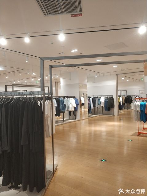 cos厦门华润万象城店