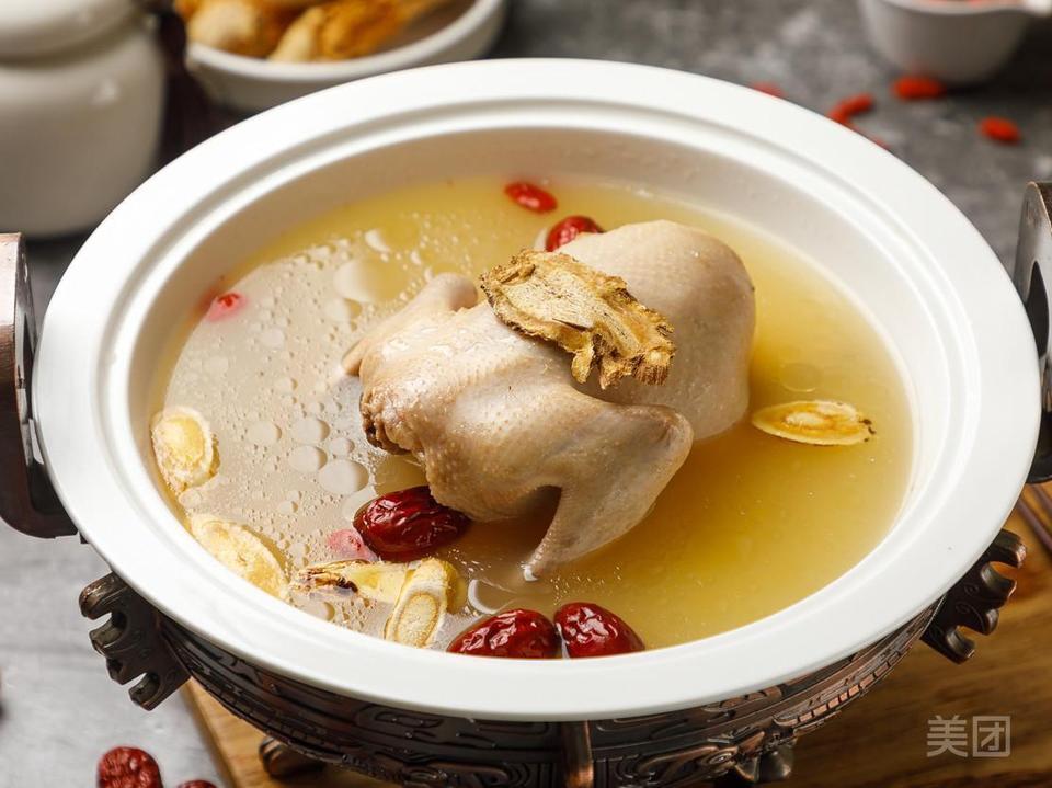 当归黄芪鸽子汤图片