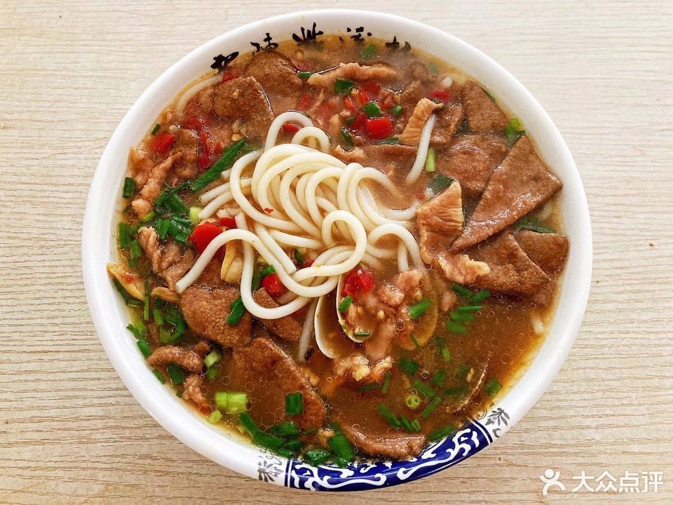 猪肝肉丝汤粉图片