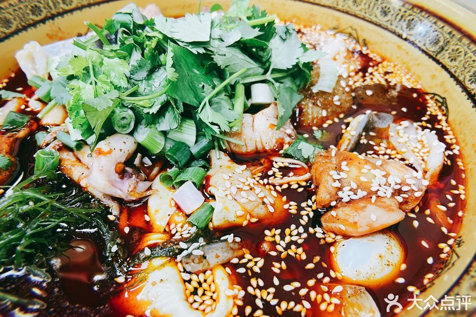 牛肉五花肉分类:餐馆;餐饮;小吃;中餐;冒菜;小吃快餐;快餐;地方菜