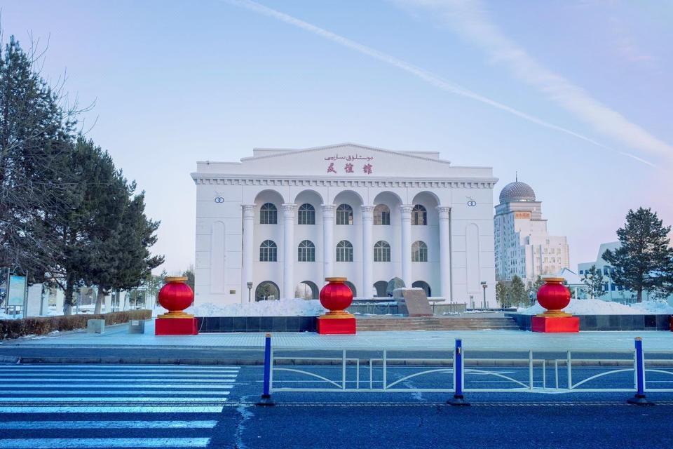 友谊馆地址(位置,怎么去,怎么走,在哪,在哪里,在哪儿):克拉玛依市