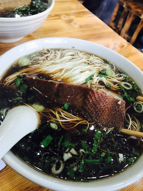 焖肉奥鸭面图片