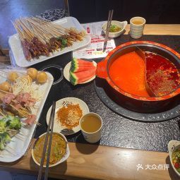 老板人超级好评论数:18星级:电话:分类:餐馆;中餐;餐饮;串串香;火锅