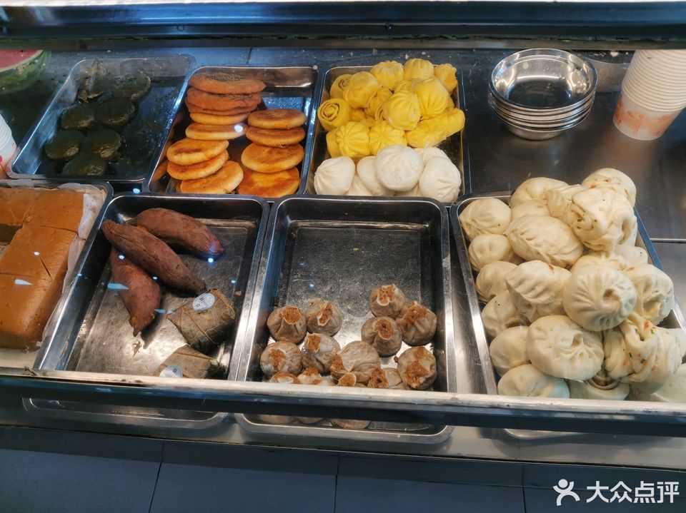 广西民族师范学院食堂图片