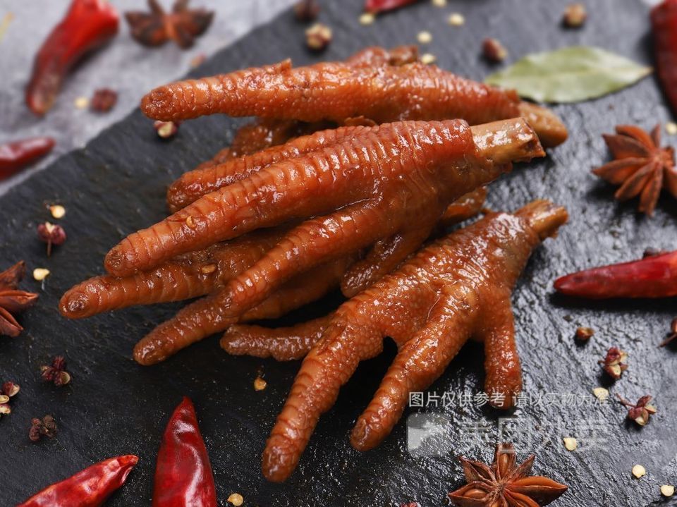 现卤麻辣鸡爪图片