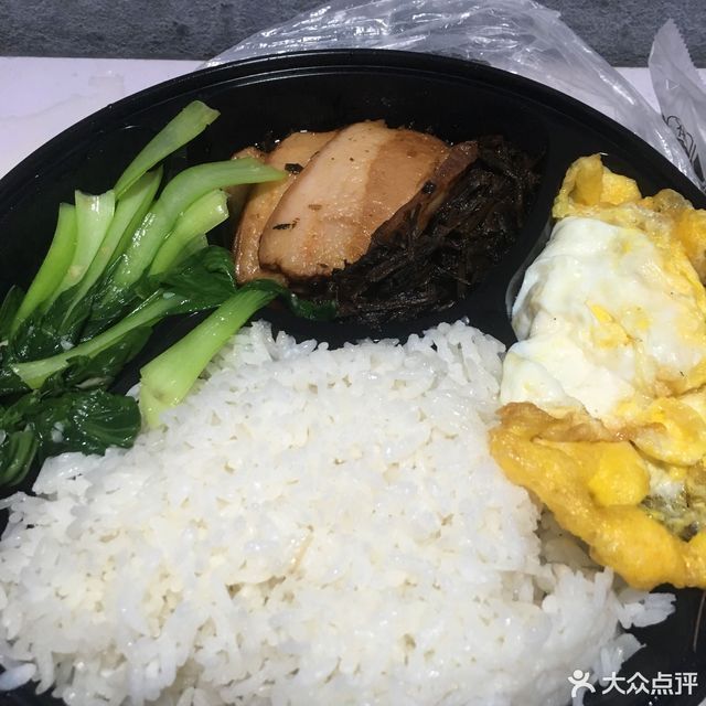 梅菜扣肉飯套餐圖片