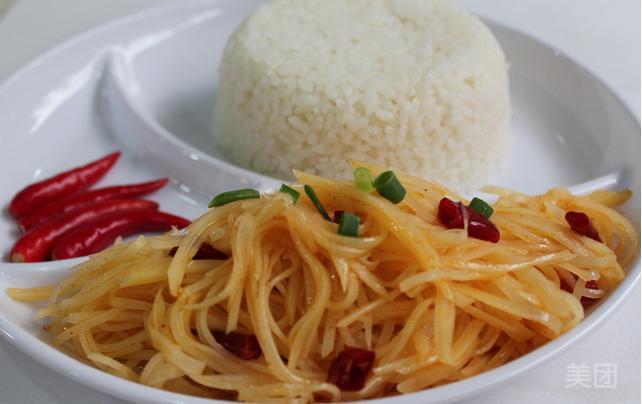 酸辣土豆丝饭图片